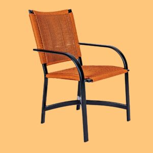 Cadeira Carol tecida com Corda Náutica cor laraja